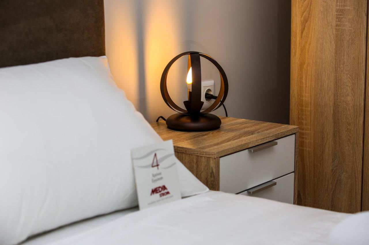 Stella Boutigue Rooms Неа-Перамос Екстер'єр фото